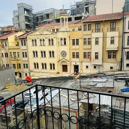 Appartement Taksim 360 1 *
